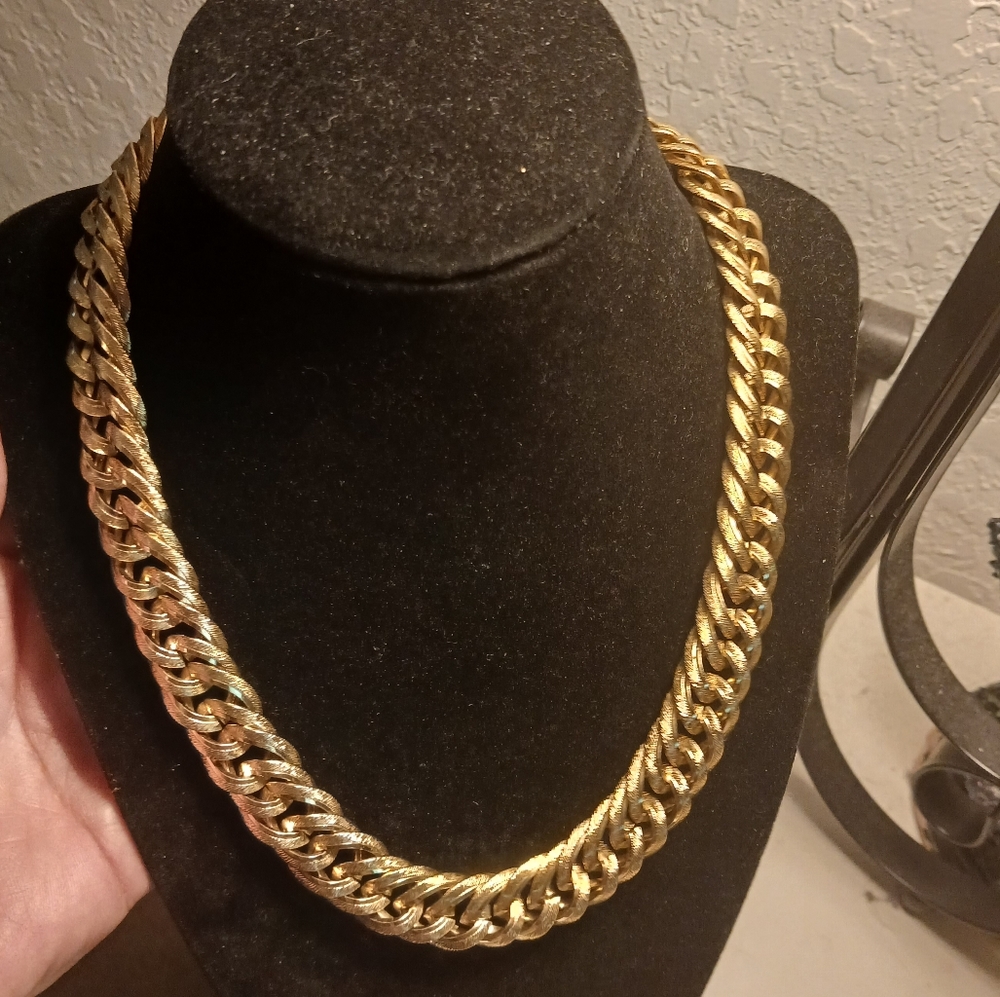 Beautiful THICK necklace - Picture 7 of 10